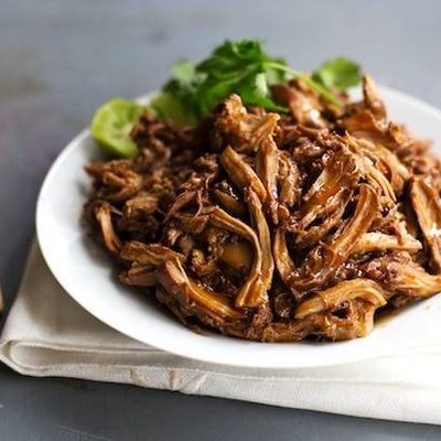 Honey Glazed Crockpot Chicken Adobo - simple pantry ingredients, hardly any hands-on time, 200 calories. | https://trim-fatburn.today