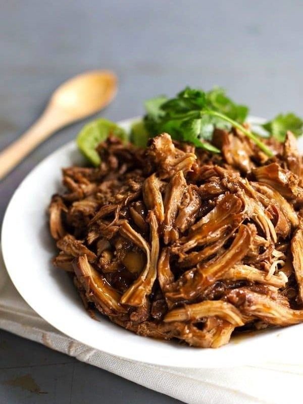 Honey Glazed Crockpot Chicken Adobo - simple pantry ingredients, hardly any hands-on time, 200 calories. | https://trim-fatburn.today