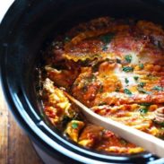Super Easy Skinny Veggie Crockpot Lasagna - a handful of simple ingredients for a healthy family dinner. | https://trim-fatburn.today